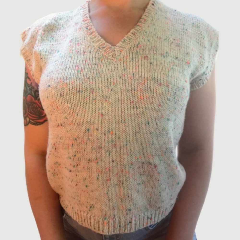 Vintage Top Radishes & Roses Multi Colored Sweater Top